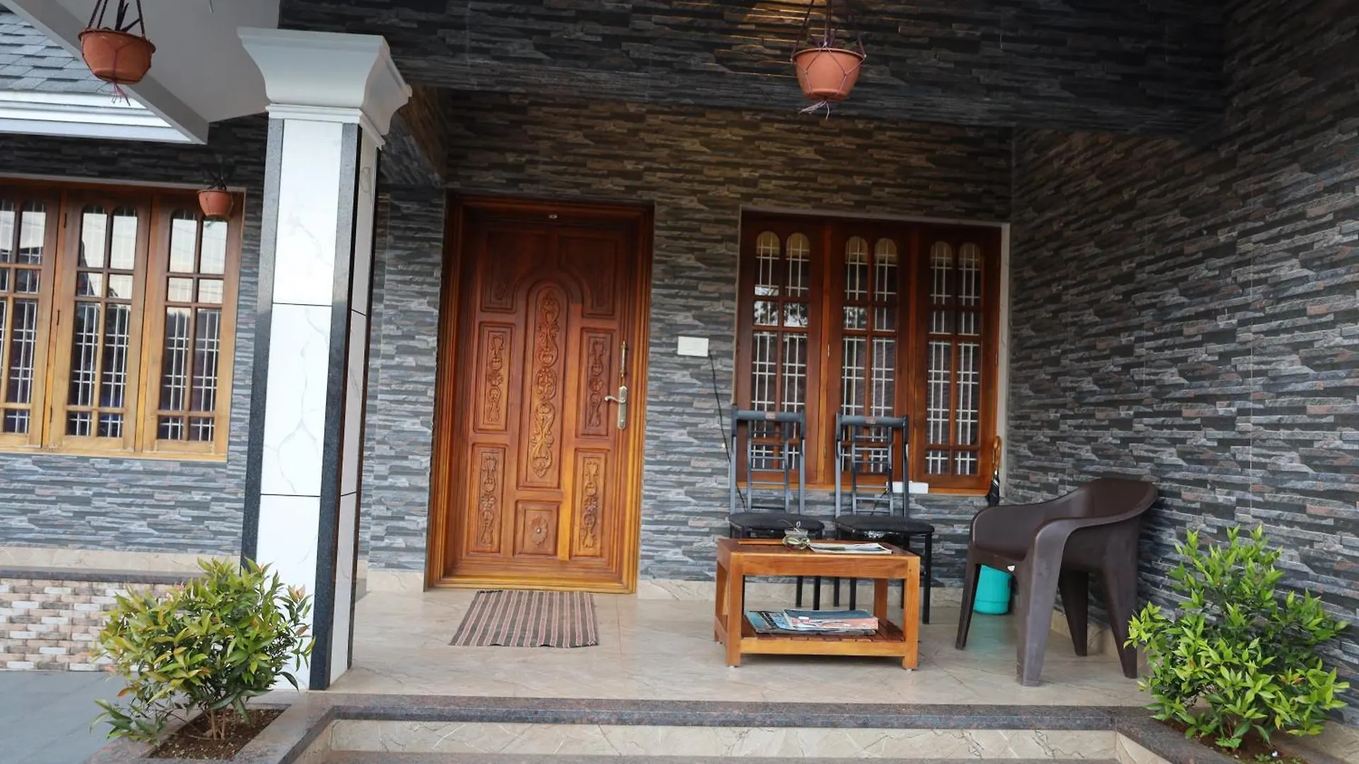 Rijo Villa ムンナル インド